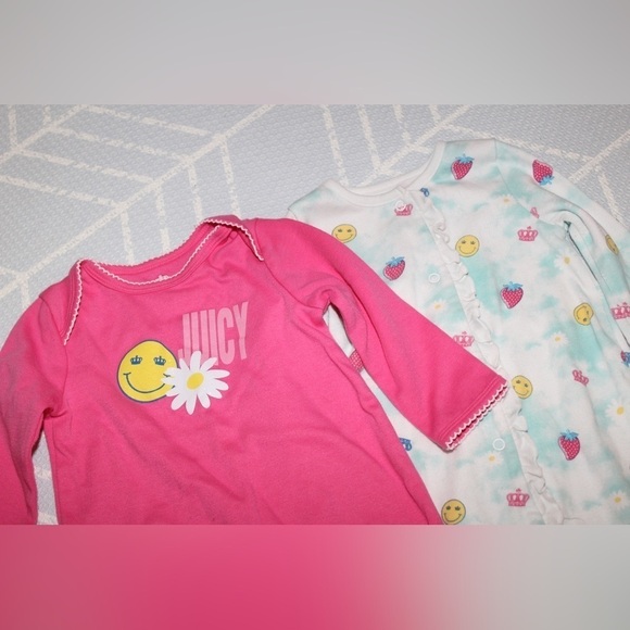 Juicy Couture Baby Onesies 6-9 months Set of 2 - Picture 2 of 4
